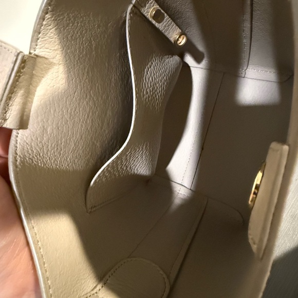 Cuyana Beige Mini Linea Bucket Bag - Picture 14 of 16